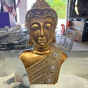 Beautiful Gold Buddha blessing statue